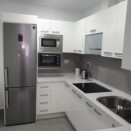 Apartamento Sofia 3 * 阿罗纳