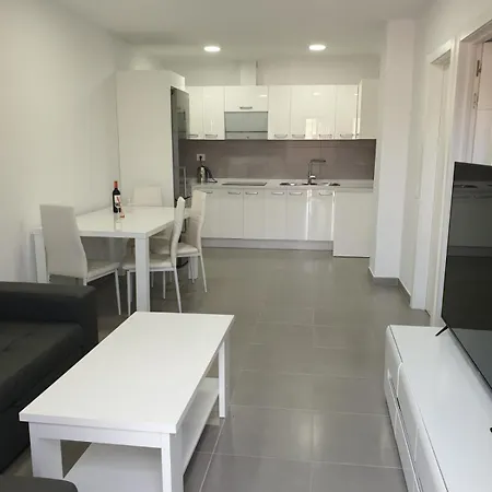 Apartamento Sofia 3 阿罗纳