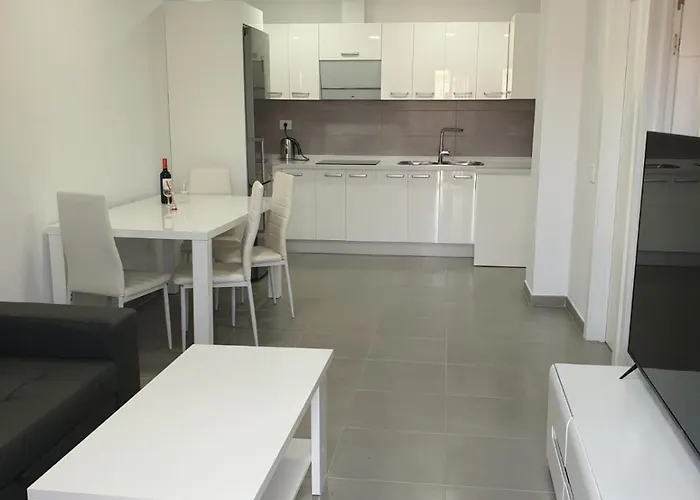 Apartamento Sofia 3 ארונה